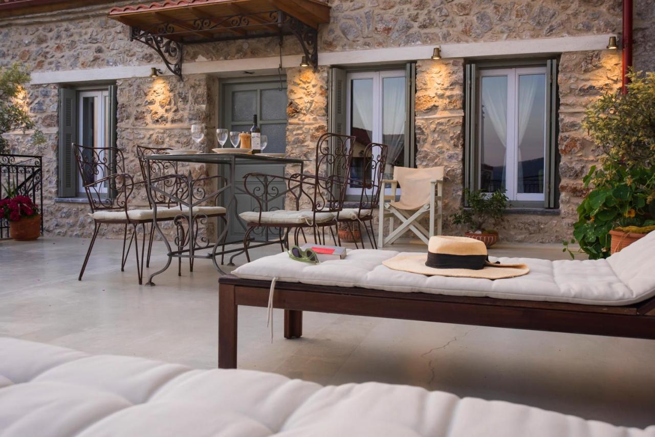 Guesthouse Simou With View 3 Bedrooms Arachova Eksteriør billede